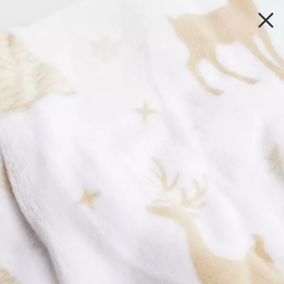 NWT-SUPER SOFT & Beautiful- White & Tan Reindeer Christmas 🌲 Throw Blanket 50x60 - Picture 2 of 4
